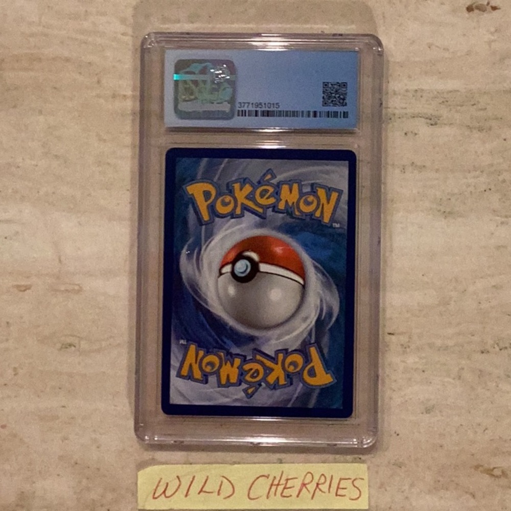 Pokemon Celebi Vivid Voltage 009/185 Holo 2020 Amazing Rare CGC 9 SWSH #009 - Picture 4 of 7